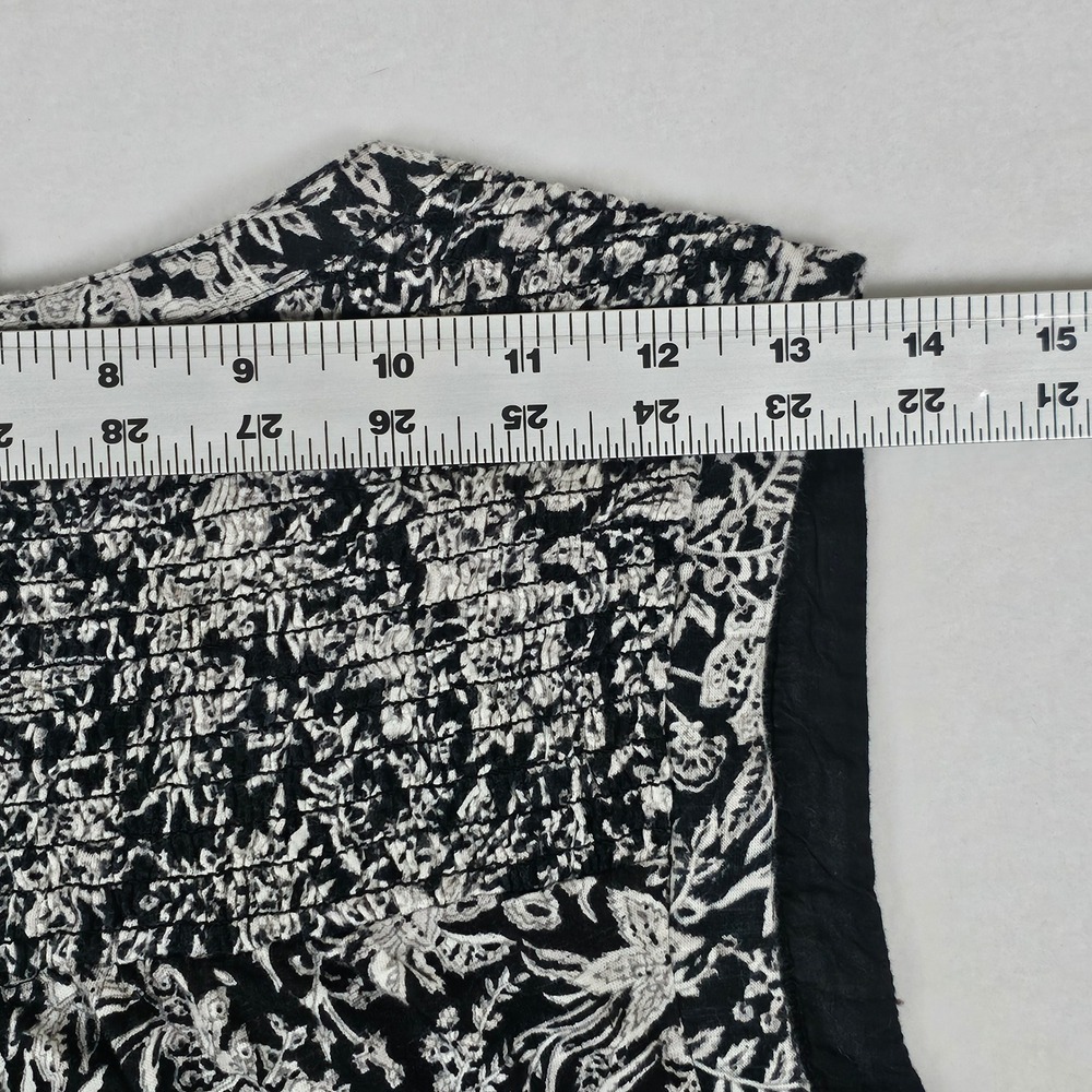Lucky Brand Womens Black White Floral Woodblock Sleeveless Smocked Top 7W64682 L - Picture 9 of 11